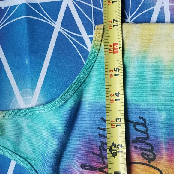 ✌ Stay Weird tie dye tank - Picture 6 of 7